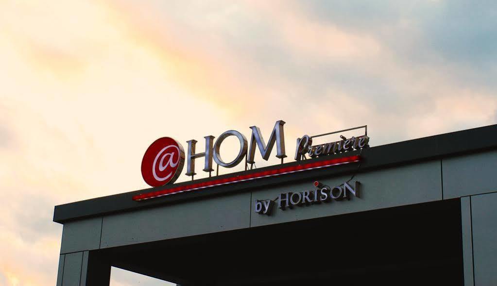 Hom顶级芝拉扎酒店 外观 照片
